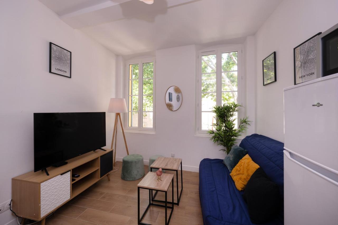 Le Nostradamus - Magnifique Appartement Cours Principal Plein Centre Avec Parking Salon-de-Provence Exteriér fotografie