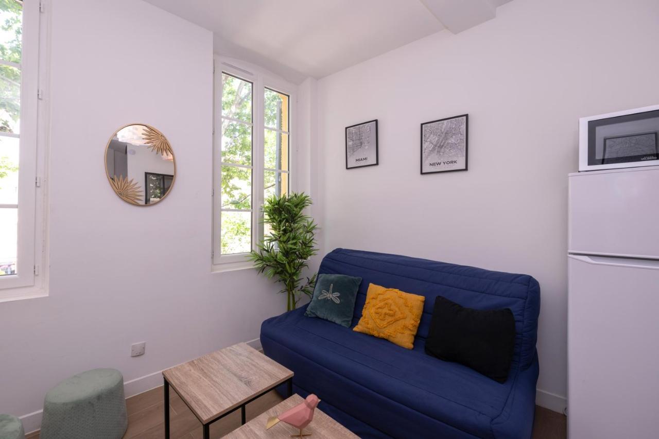 Le Nostradamus - Magnifique Appartement Cours Principal Plein Centre Avec Parking Salon-de-Provence Exteriér fotografie